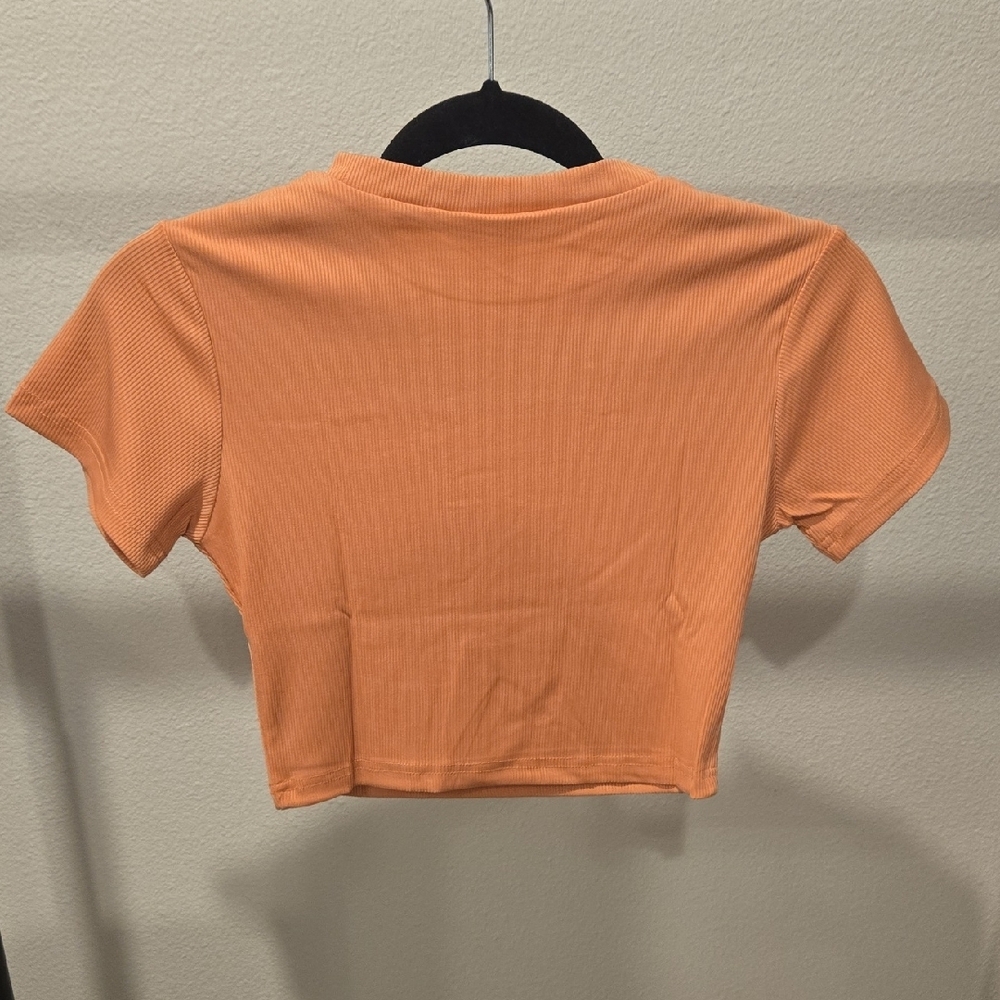 Salmon Ribbed Crop Top - Picture 3 of 3